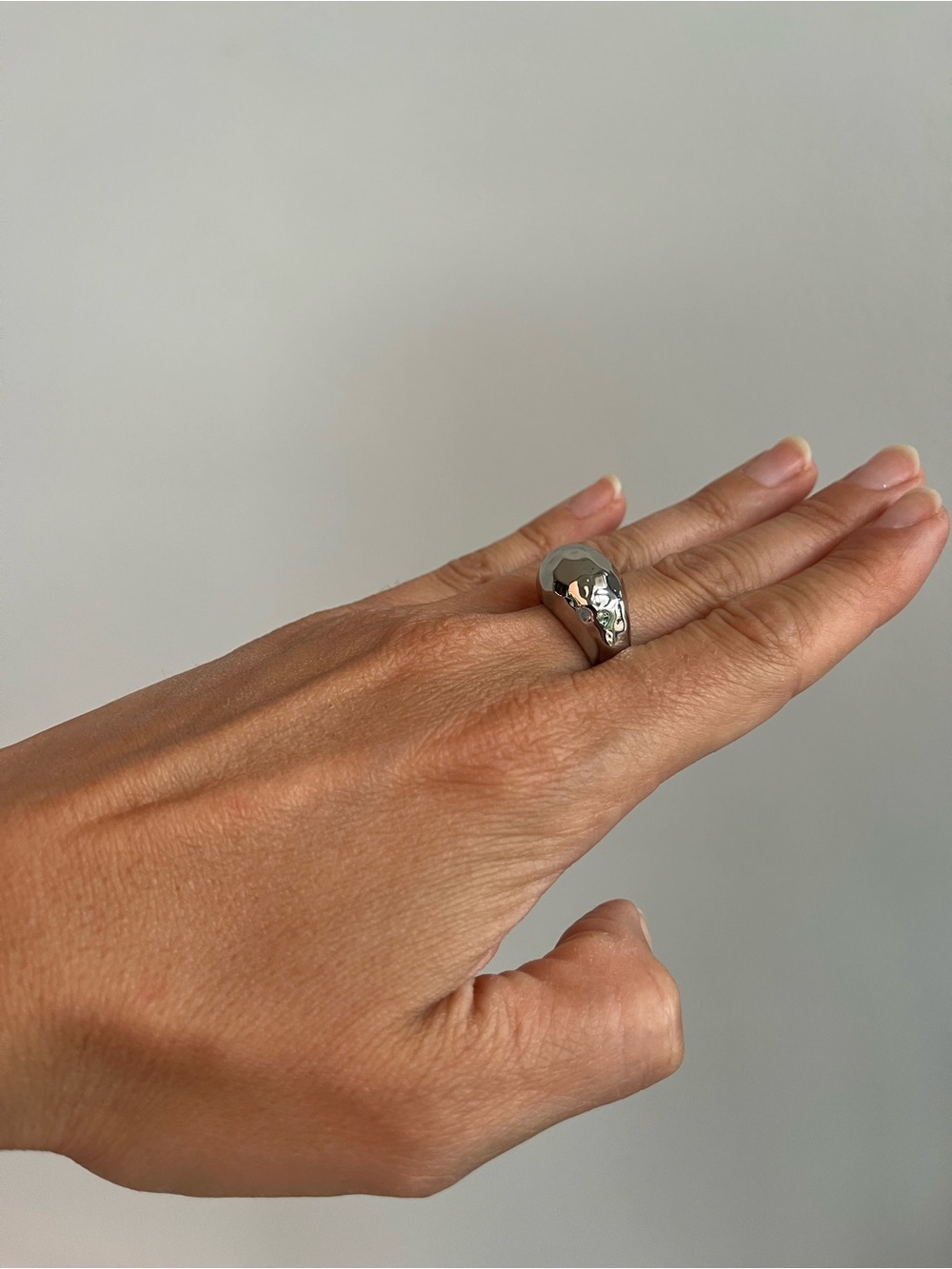 Stella & Dot Silver Hammered Dome Ring